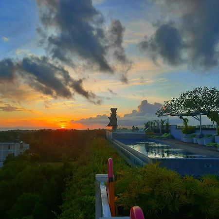 Maxonehotels At Bukit Jimbaran Exteriör bild