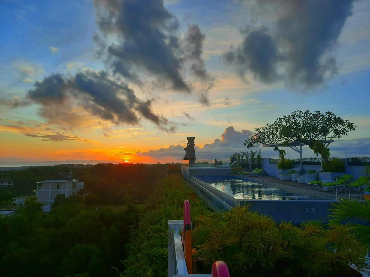 Maxonehotels At Bukit Jimbaran Exteriör bild