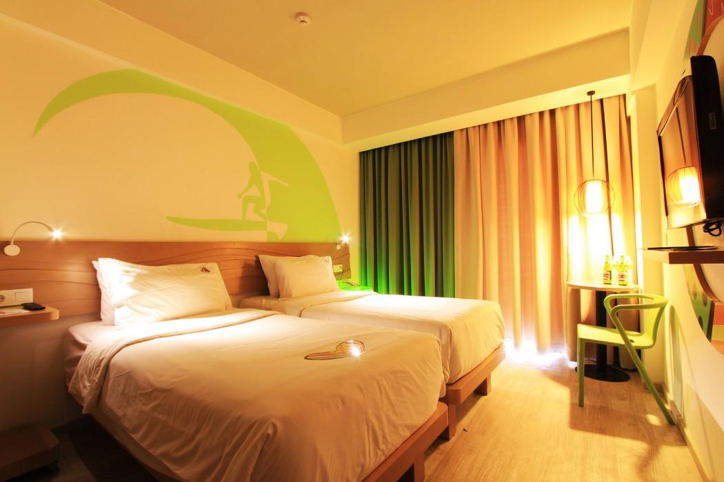 Maxonehotels At Bukit Jimbaran Exteriör bild
