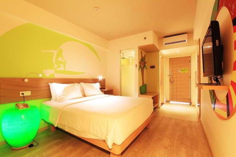 Maxonehotels At Bukit Jimbaran Rum bild