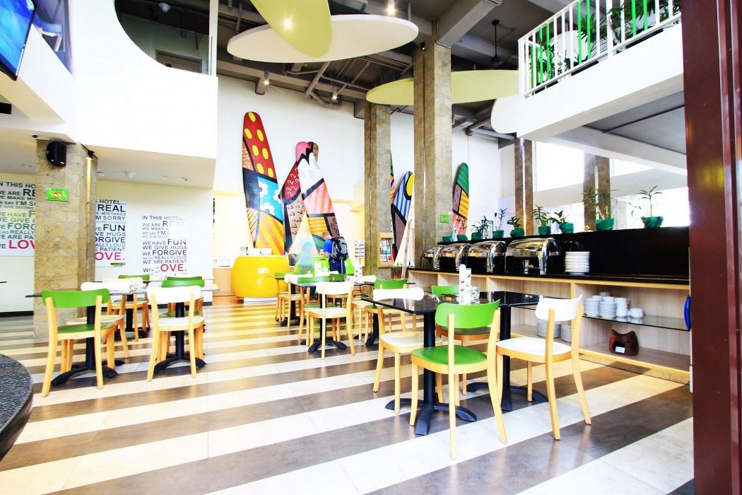Maxonehotels At Bukit Jimbaran Exteriör bild